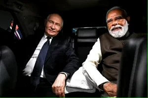 Trade deal with Washington, a warm welcome to Putin again: Can India keep the two clans together?