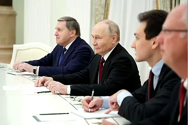 Europe Will Be Defeated Quickly if War Starts with Russia, Warns Vladimir Putin